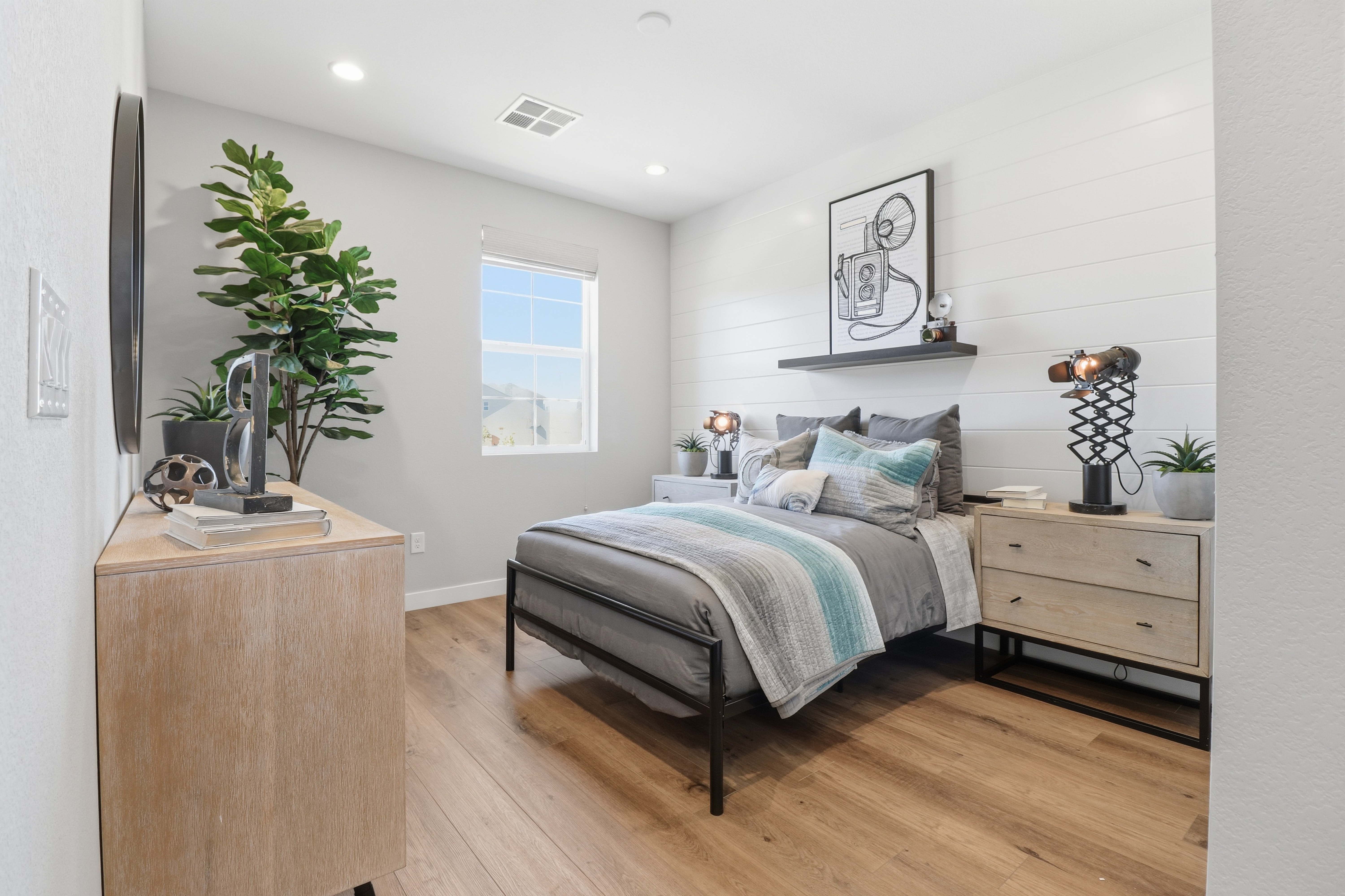 Real Estate Image 18